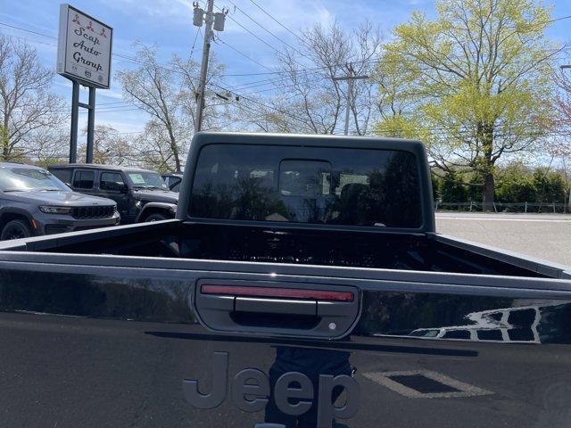 new 2025 Jeep Gladiator car, priced at $44,568