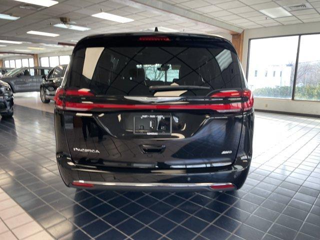 new 2025 Chrysler Pacifica car, priced at $44,210