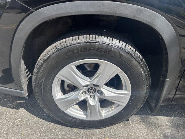 used 2021 Toyota Highlander car, priced at $29,888