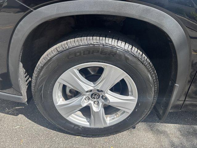 used 2021 Toyota Highlander car, priced at $29,888