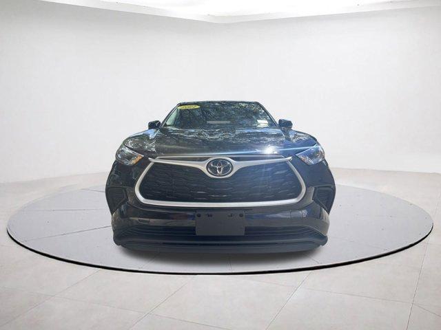 used 2021 Toyota Highlander car, priced at $28,589