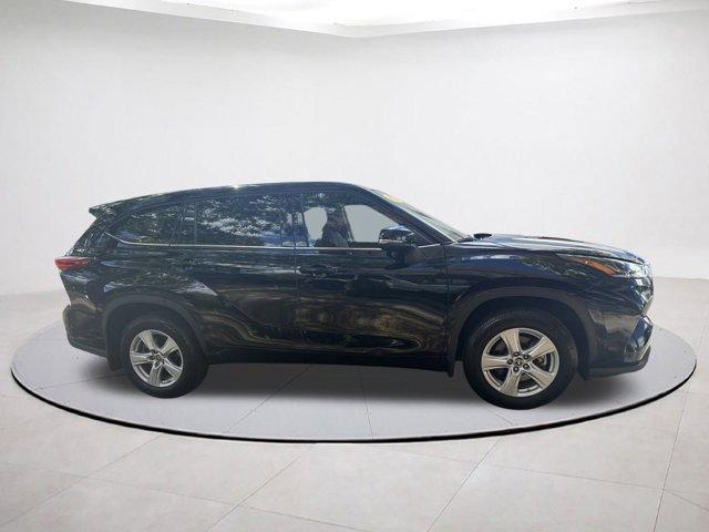 used 2021 Toyota Highlander car, priced at $28,589