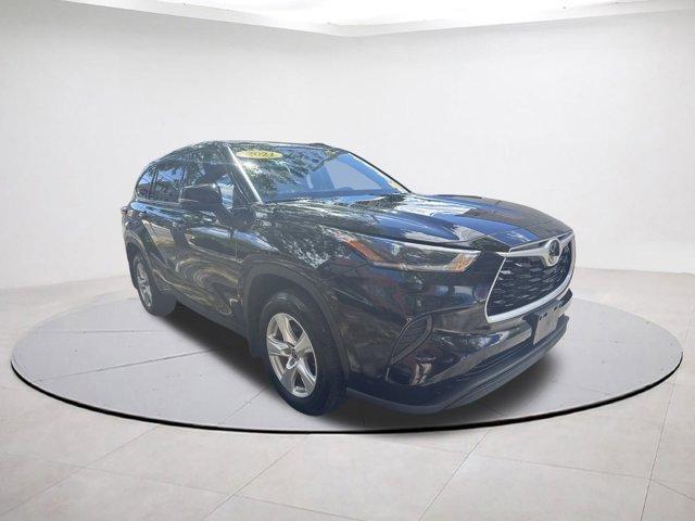 used 2021 Toyota Highlander car, priced at $28,589