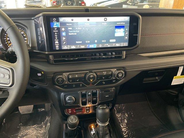 new 2025 Jeep Wrangler car, priced at $60,697