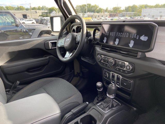 new 2025 Jeep Wrangler car
