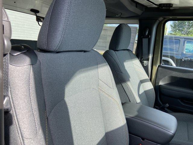 new 2025 Jeep Wrangler car