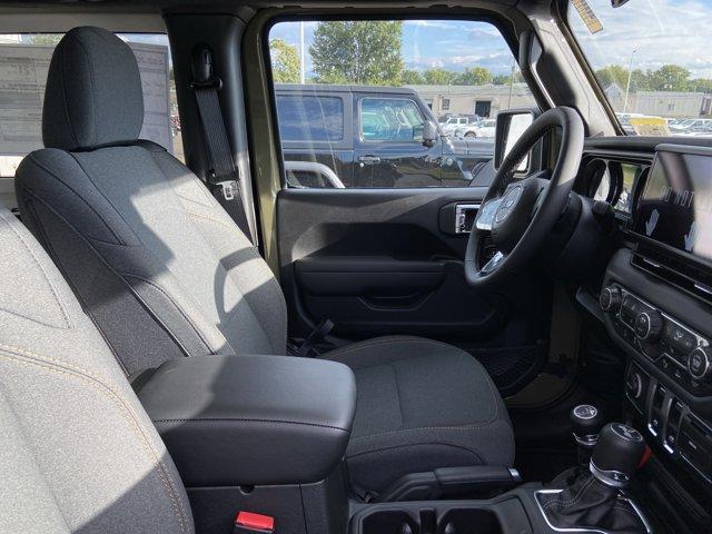new 2025 Jeep Wrangler car
