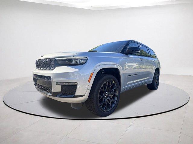 new 2025 Jeep Grand Cherokee L car, priced at $68,722