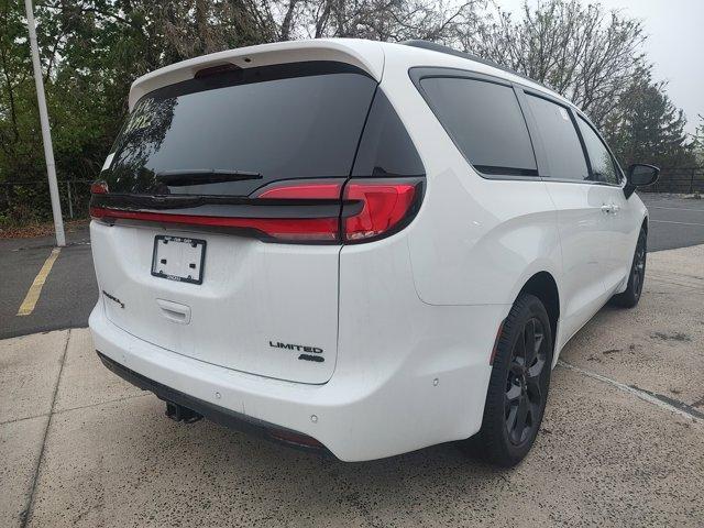 new 2024 Chrysler Pacifica car, priced at $56,901