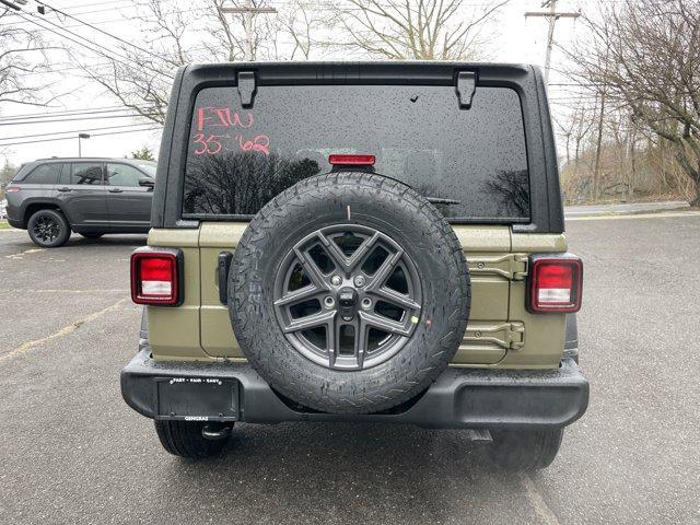 new 2025 Jeep Wrangler car, priced at $45,115
