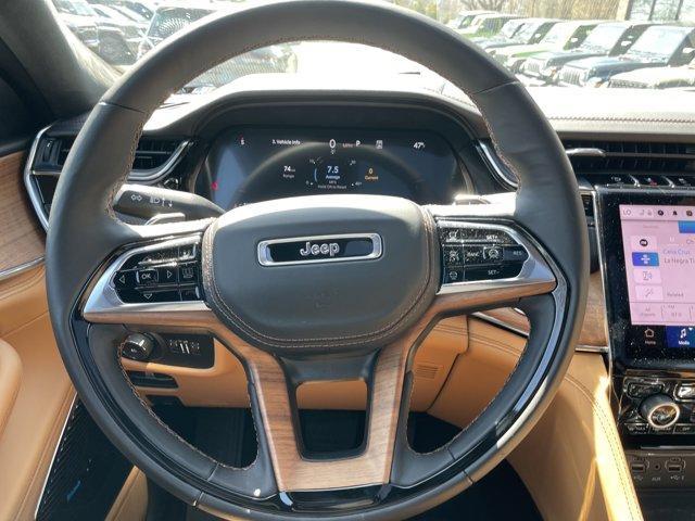 new 2025 Jeep Grand Cherokee car, priced at $62,957