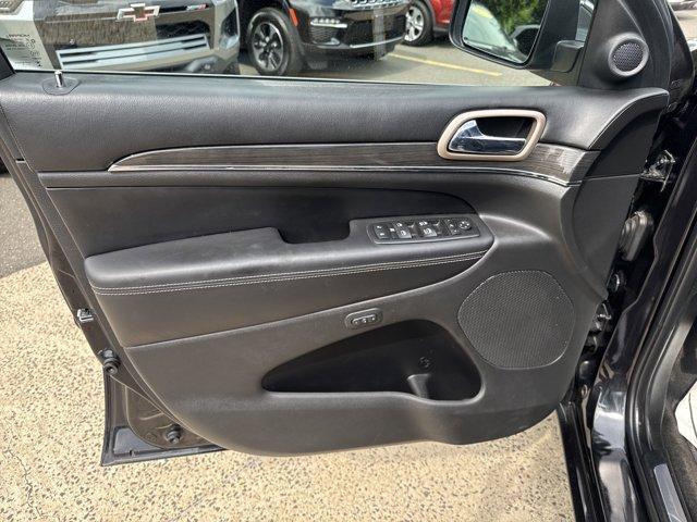 used 2015 Jeep Grand Cherokee car, priced at $13,994