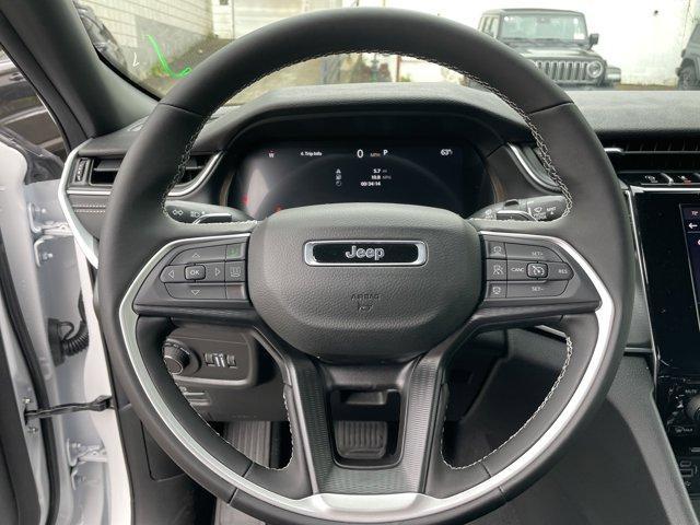 new 2025 Jeep Grand Cherokee car, priced at $43,678