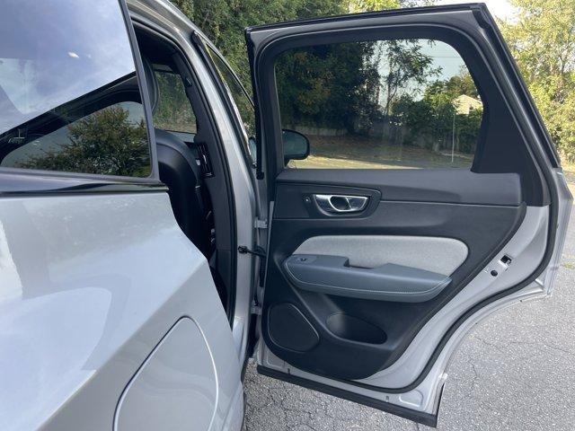 used 2022 Volvo XC60 car, priced at $34,434