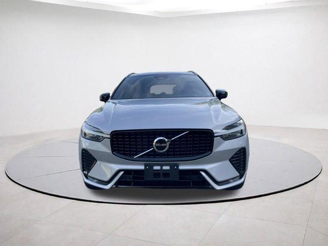 used 2022 Volvo XC60 car, priced at $34,434