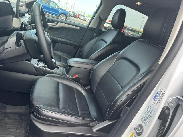 used 2022 Ford Escape car, priced at $25,600