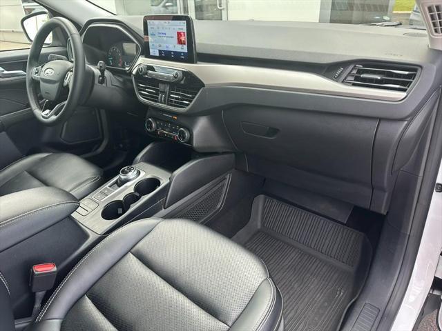 used 2022 Ford Escape car, priced at $25,600