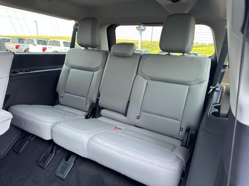 new 2025 Ford Expedition Max car, priced at $75,195