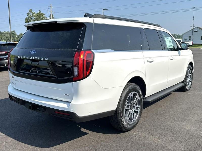 new 2025 Ford Expedition Max car, priced at $75,195