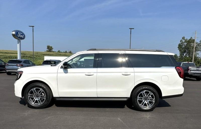 new 2025 Ford Expedition Max car, priced at $75,195