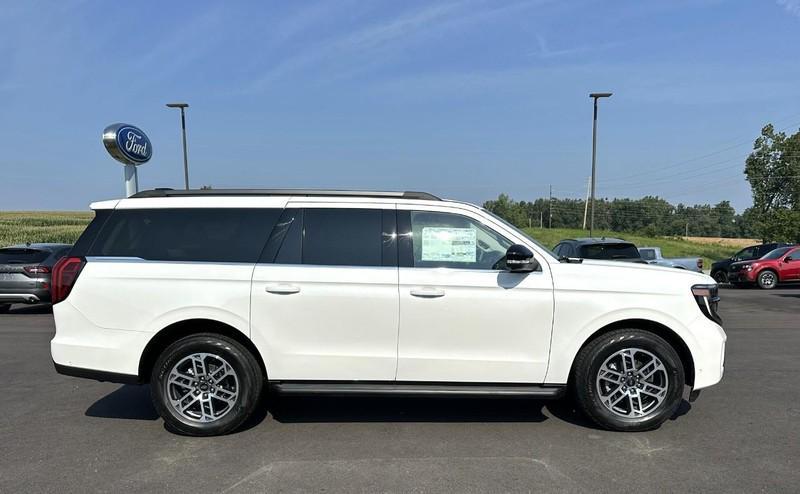 new 2025 Ford Expedition Max car, priced at $75,195
