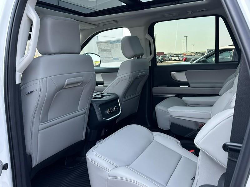 new 2025 Ford Expedition Max car, priced at $75,195