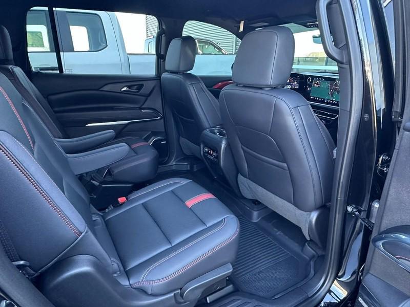 used 2025 Chevrolet Traverse car, priced at $50,790