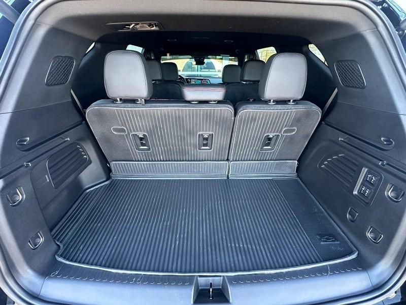 used 2025 Chevrolet Traverse car, priced at $50,790