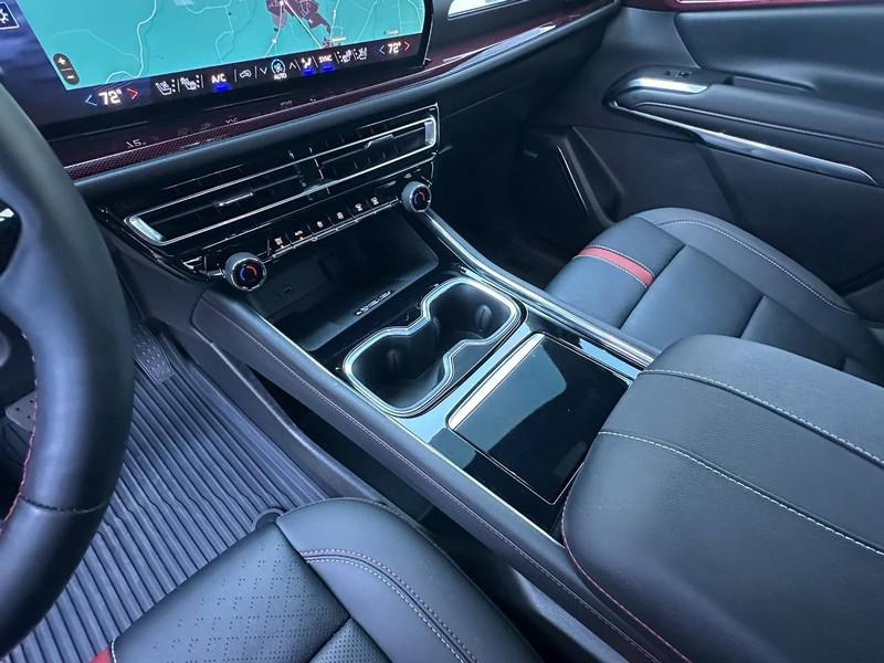 used 2025 Chevrolet Traverse car, priced at $50,790