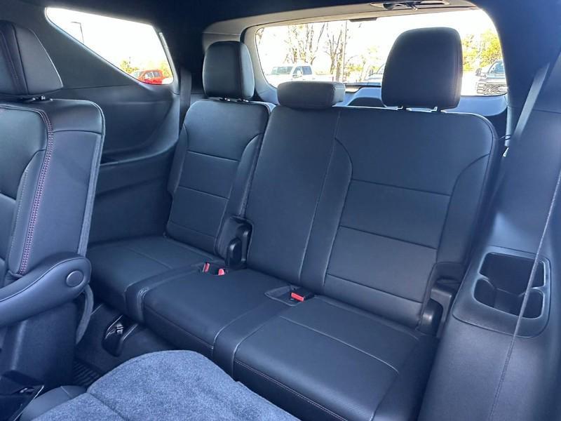 used 2025 Chevrolet Traverse car, priced at $50,790