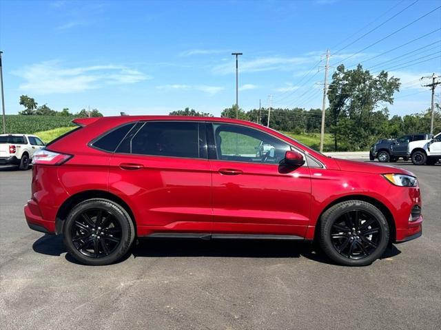 used 2022 Ford Edge car, priced at $31,900