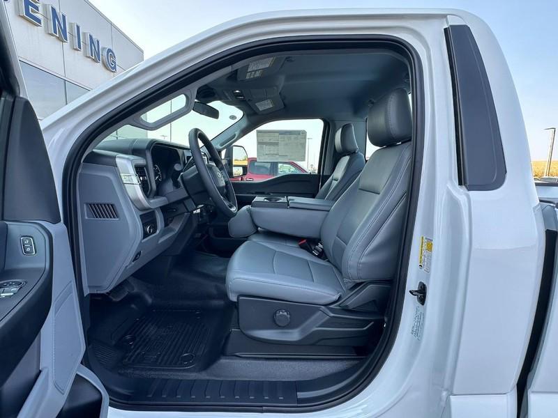 new 2025 Ford F-250 car, priced at $49,830