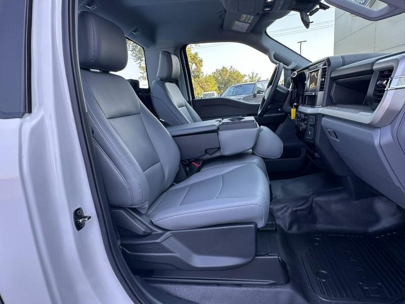 new 2025 Ford F-250 car, priced at $49,830