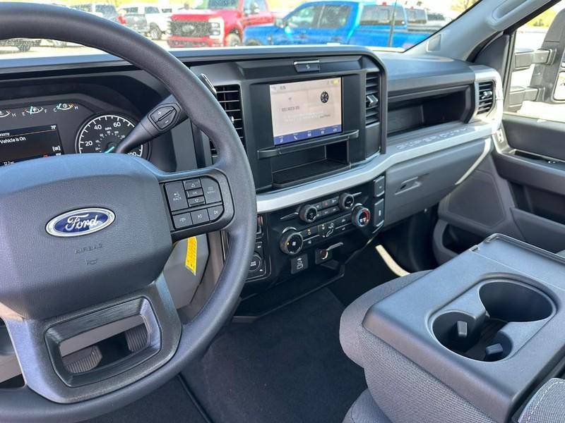 new 2025 Ford F-350 car, priced at $53,898