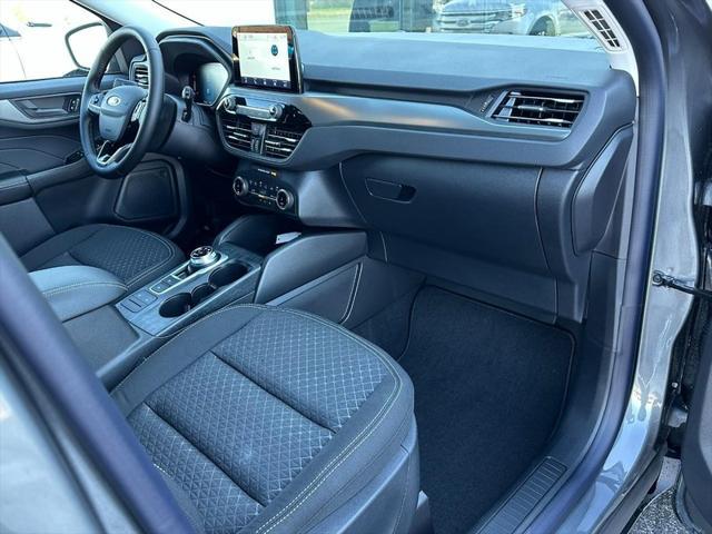 new 2025 Ford Escape car, priced at $32,880