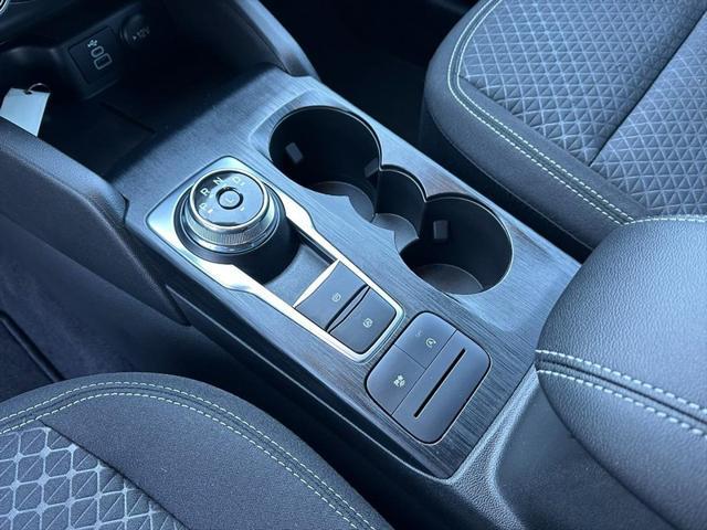 new 2025 Ford Escape car, priced at $32,880