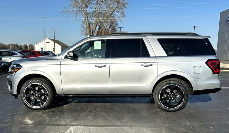 new 2024 Ford Expedition car, priced at $73,417