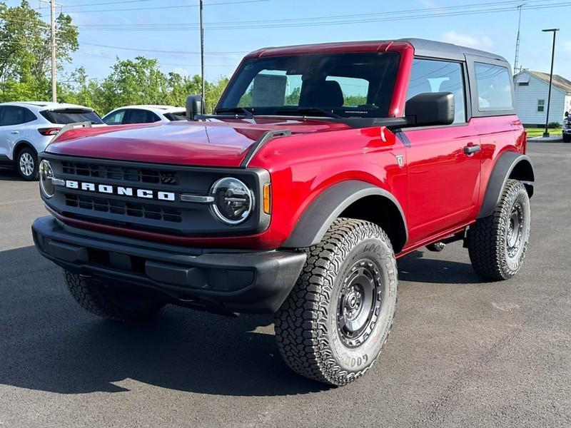 new 2025 Ford Bronco car, priced at $46,935