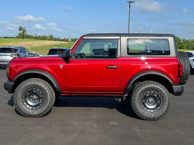 new 2025 Ford Bronco car, priced at $46,935