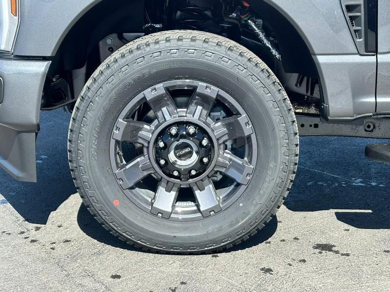 new 2025 Ford F-250 car, priced at $60,298