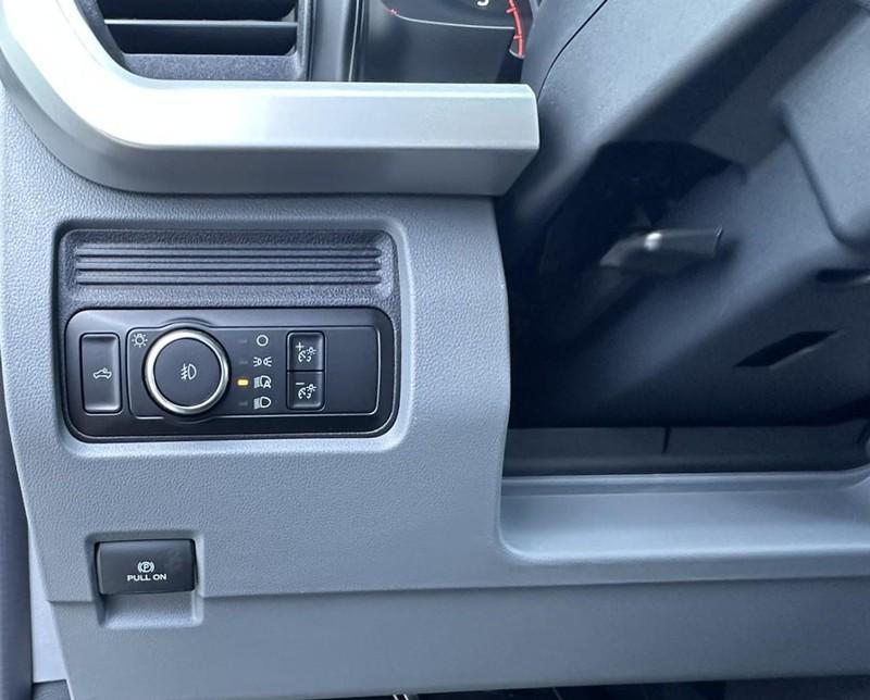 new 2025 Ford F-250 car, priced at $60,298