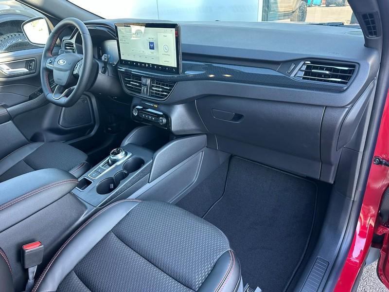 new 2025 Ford Escape car, priced at $31,072