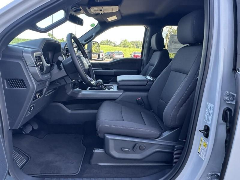 new 2025 Ford F-150 car, priced at $59,118
