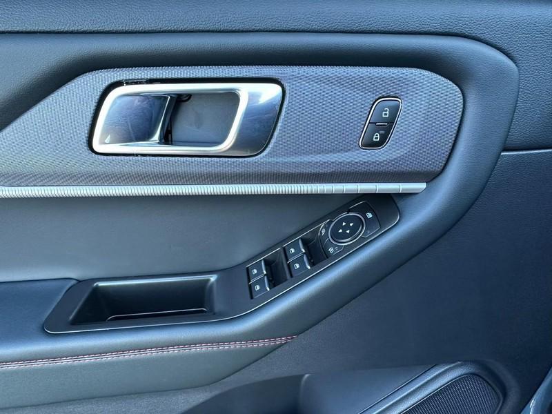 new 2025 Ford Explorer car, priced at $46,318