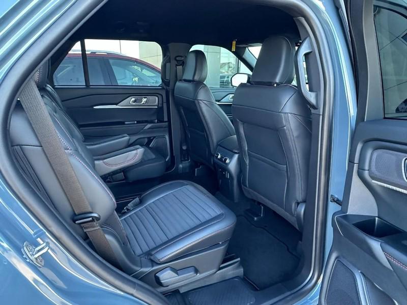 new 2025 Ford Explorer car, priced at $46,318