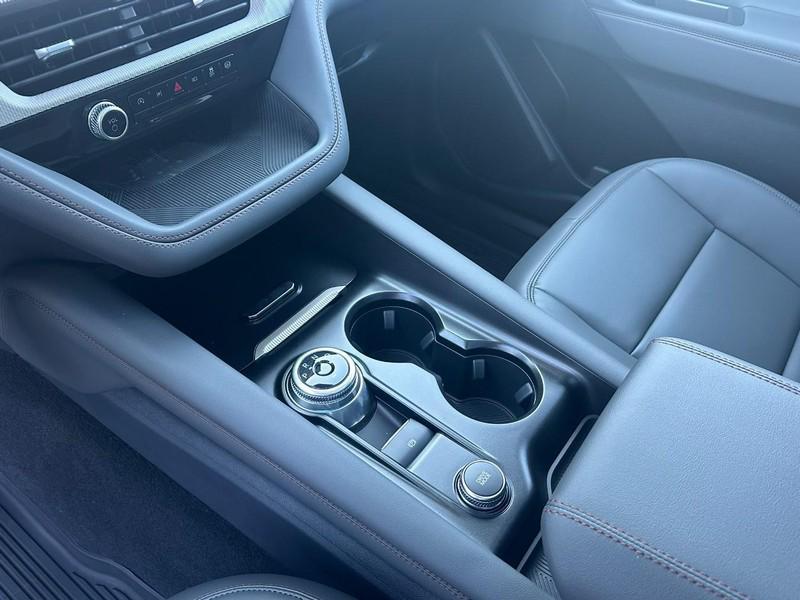 new 2025 Ford Explorer car, priced at $48,518
