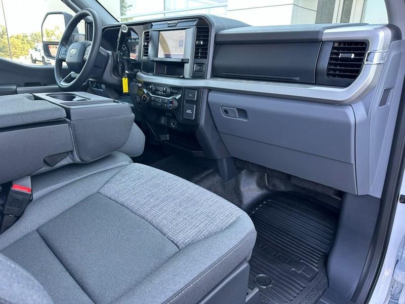 new 2025 Ford F-250 car, priced at $59,033