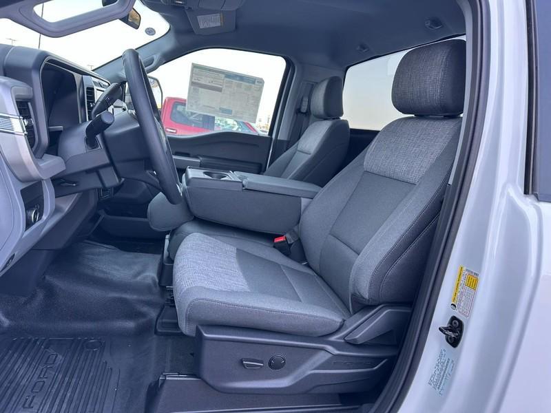 new 2025 Ford F-250 car, priced at $59,033