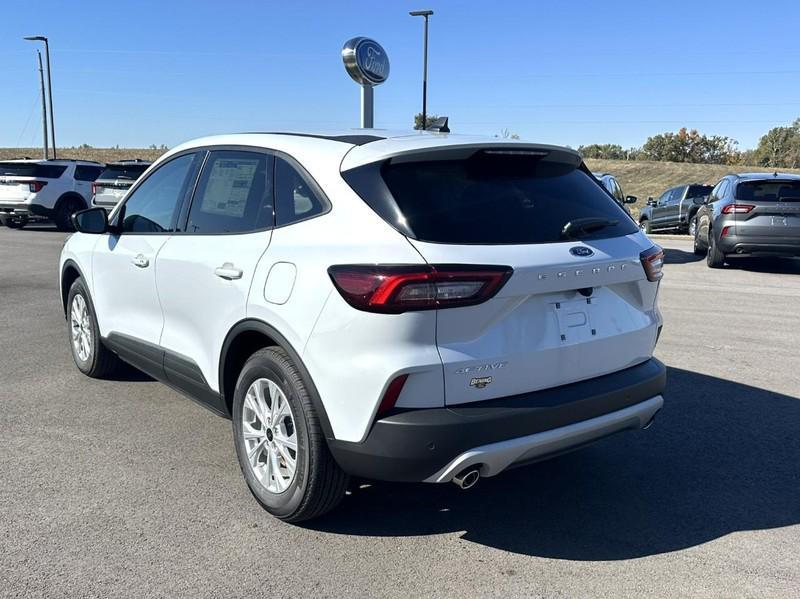 new 2025 Ford Escape car, priced at $28,484