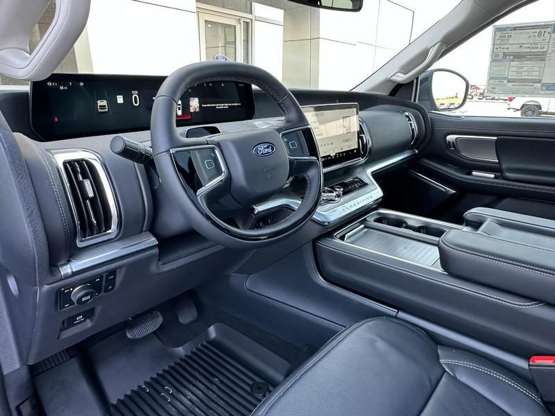 new 2025 Ford Expedition Max car, priced at $81,234